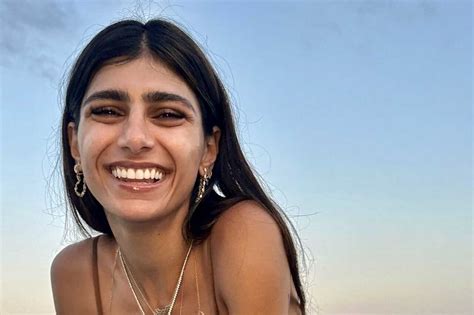 sexy khalifa|Mia Khalifa leaves followers breathless with sexy bikini photos